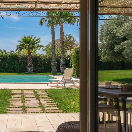 Villa Bouganville Con Piscina By Wonderful Italy Szirakúza Kültér fotó